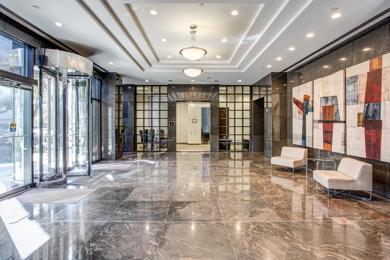 Lobby - Costar